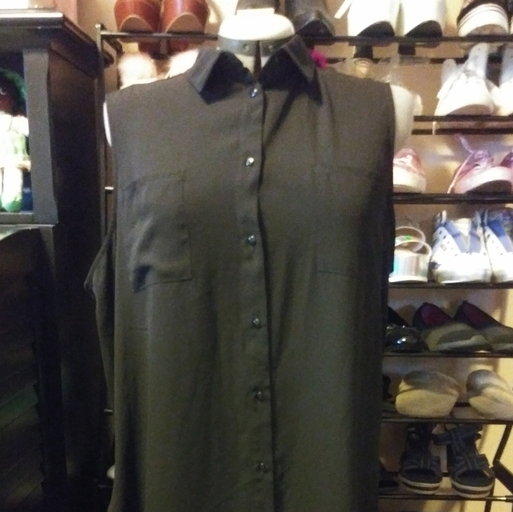 Sleevless Shirt Dress